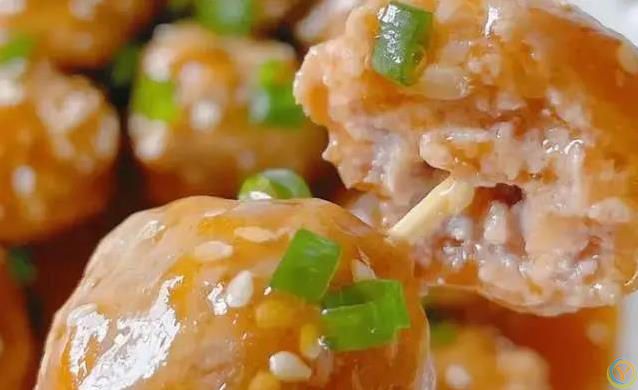 莲藕肉丸子香翻天，家常做法简单学，3招让味道更绝？