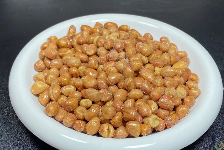 炸花生米时不能先放油？大厨教你正确做法，香脆爽口好下酒，收藏