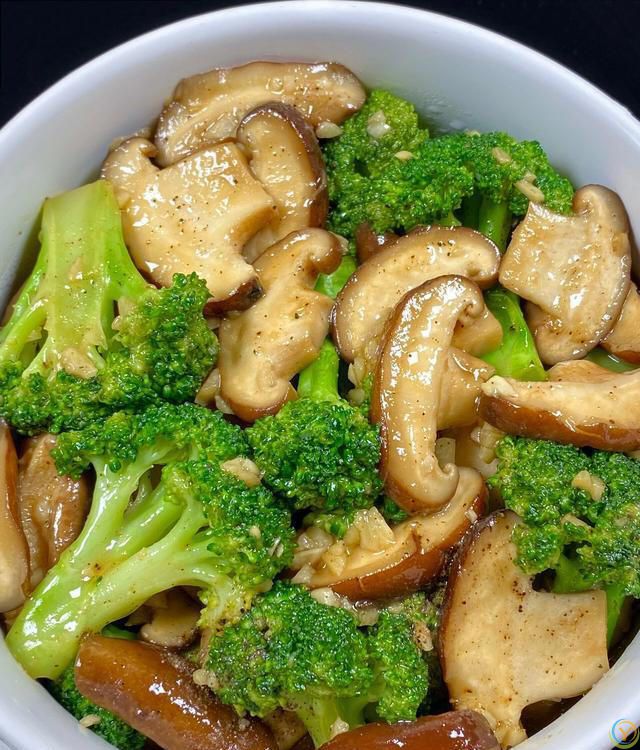 高血压“三分治七分养”，常吃这4道菜，软化血管，维护血压稳定