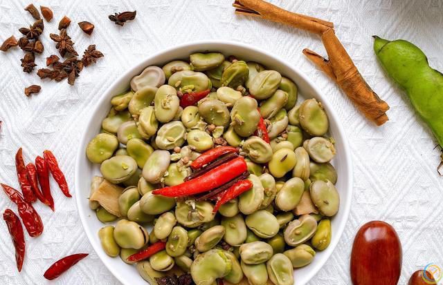 蚕豆最好吃的做法，不炒不炸香香糯糯，是下酒菜也是零食，别错过