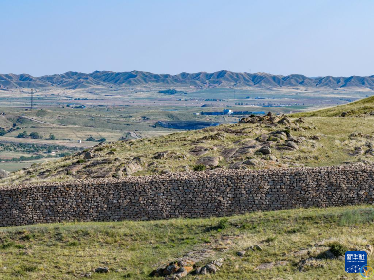 群山中的秦长城