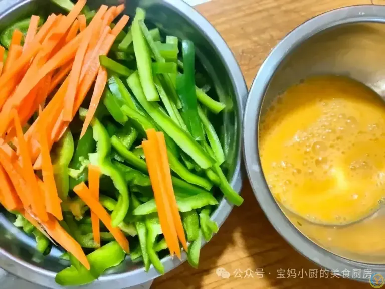 一家人的晚餐，2道家常菜，简单好做还好吃，是吃不烦的幸福味道~