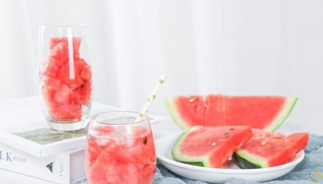 适合夏天吃的五种水果，养肝补血，来挑选自己喜欢的吧！