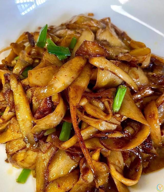 夏天使劲吃，钾是冬瓜30倍，一健脾胃，二祛湿，三强体质，正当季