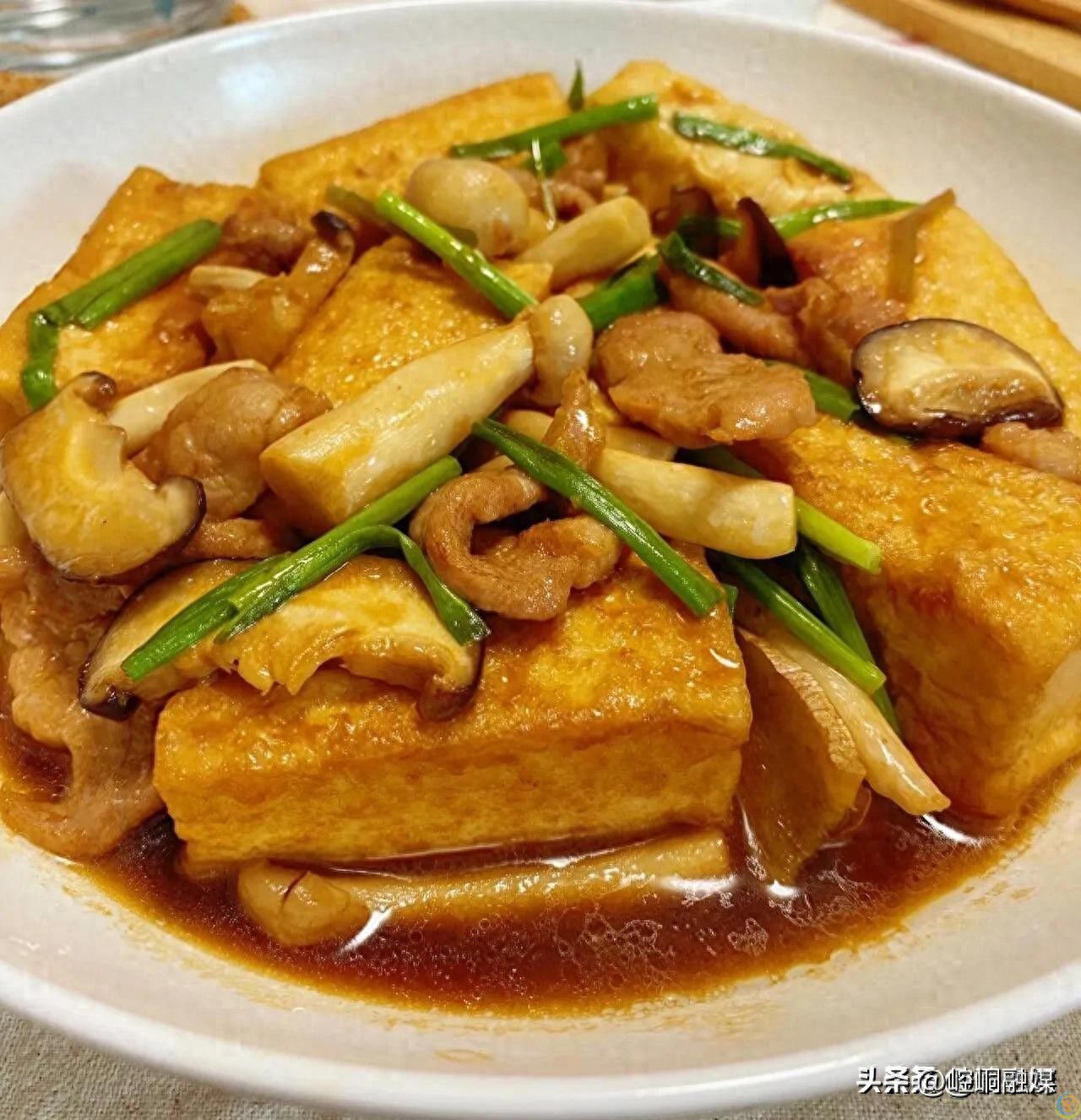 天气热要&ldquo;降暑&rdquo;，别只吃绿豆，常吃3样，补充体力腿脚更有劲