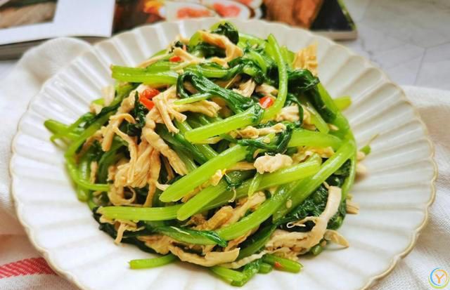 夏天，少吃大鱼大肉，多吃6道碱性菜，清热降火，提高身体素质