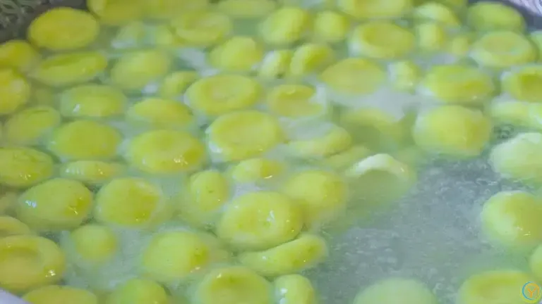 这菜正当季，高钾高叶酸，中老年多吃它，腿脚有力气，越吃越健康