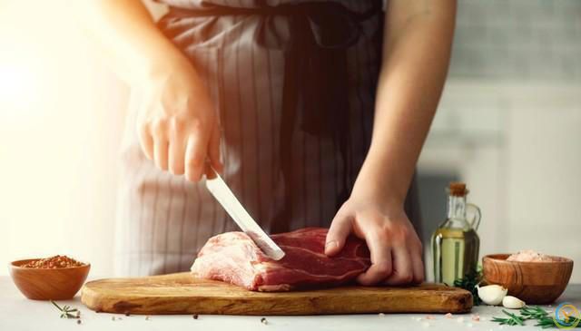 年龄越大，越要多吃肉？建议：55岁之后，这3种肉尤其要多吃