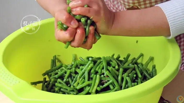 这菜正当季，高钾高叶酸，中老年多吃它，腿脚有力气，越吃越健康