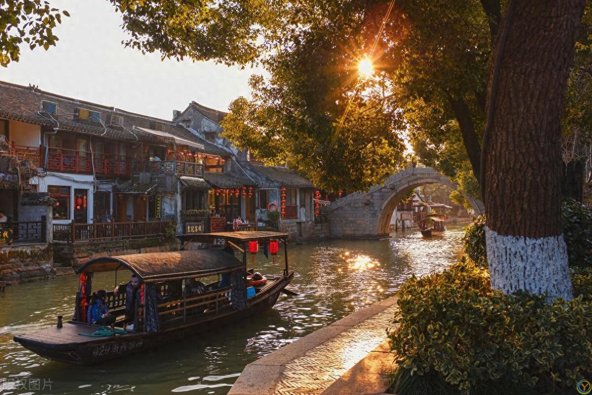 不想工作，就来这8个令人松弛的古村镇，小住几日