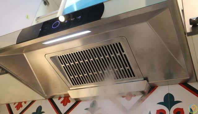 油烟机应该买顶吸还是买侧吸？聪明人都这么选，幸亏知道得够及时