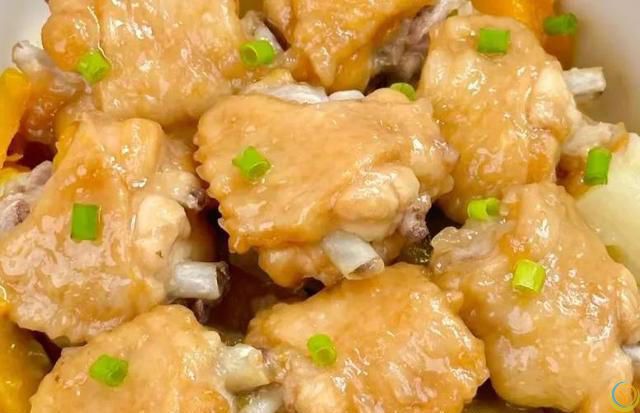 夏天气温高，八道低热量蒸菜要常吃，顺季而食不热气，越吃越健康