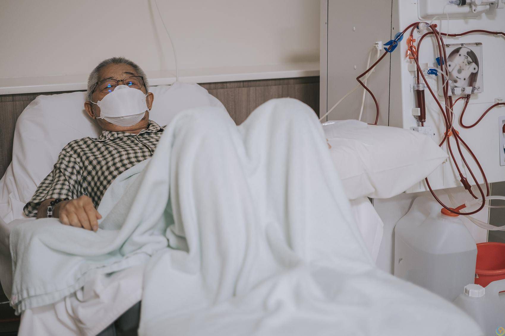 医生痛心提醒：不想把肾毁掉，两类药别长期吃，容易加速尿毒症