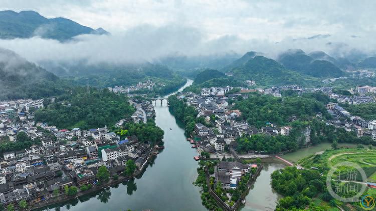 水墨边城 晨韵如画