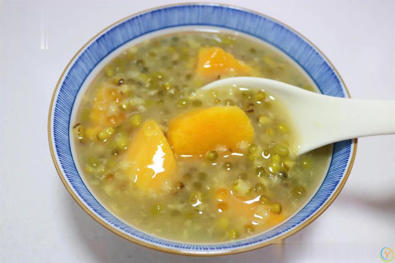 夏天别吃冷饮啦，这样煮一锅，清凉解暑又健康！