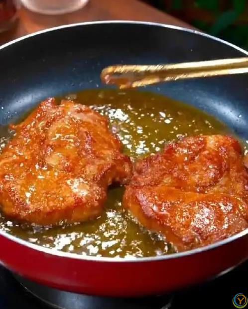 外酥里嫩椒盐猪扒，15分钟搞定，香到邻居敲门问！