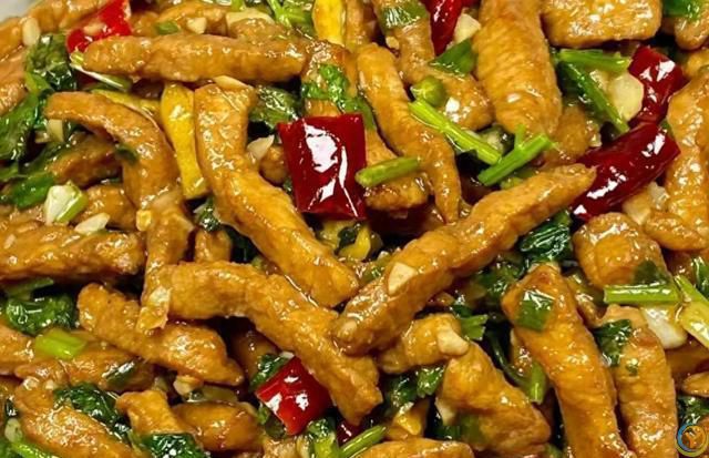 夏天补钙，可以多吃八道菜，钙含量高，帮助消化好吸收，比牛奶强