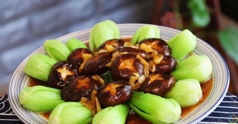 厨房翻出8道养肝菜，简单快手味道香，你家餐桌缺哪道？