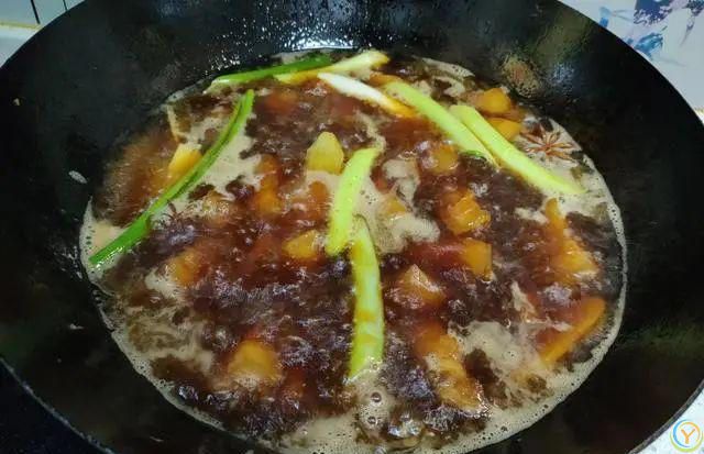 爷爷做了60年的红烧肉，口感软烂香入味，香料只加这四味即可