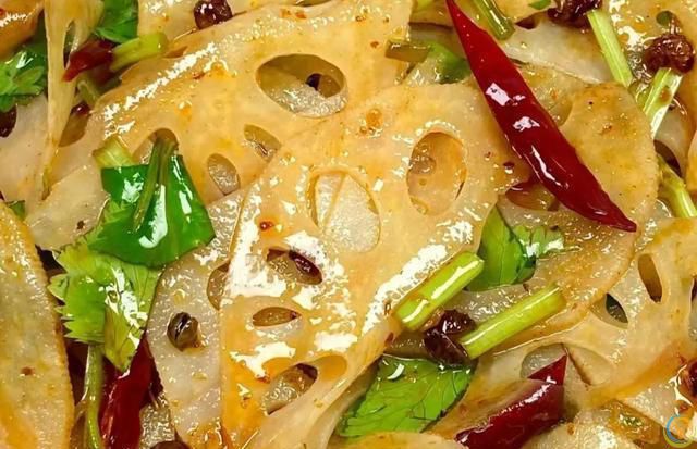 天气闷热食欲差，建议八道素菜别错过，清爽美味，吃一次，爱一次