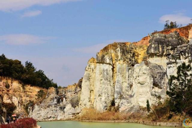 昆明自驾游精选：揭秘最佳旅行目的地
