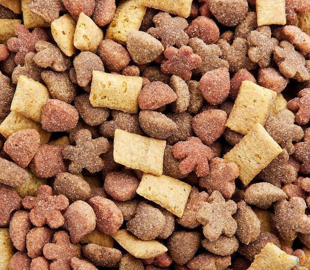 猫咪为什么喜欢吃鸡肉冻干？