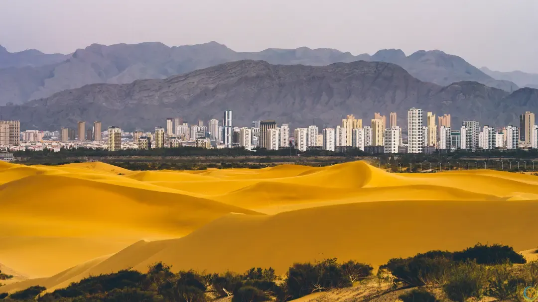 沙漠里看海这件事，竟然在西北做到了