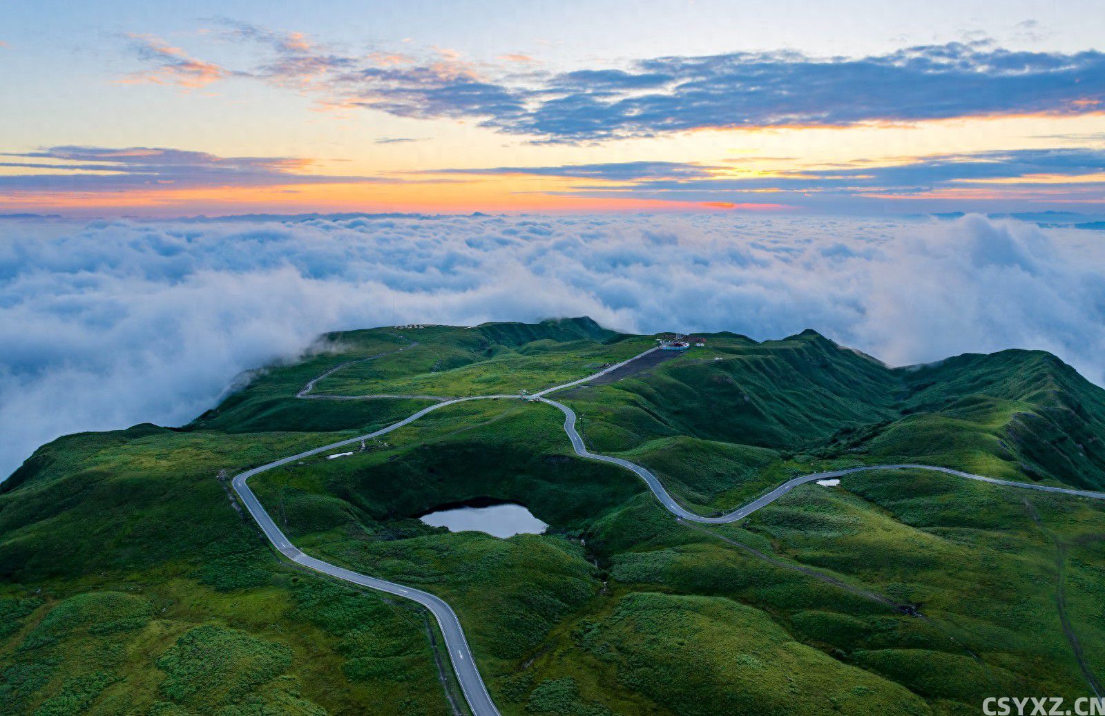 赫章：夏日草原美如画
