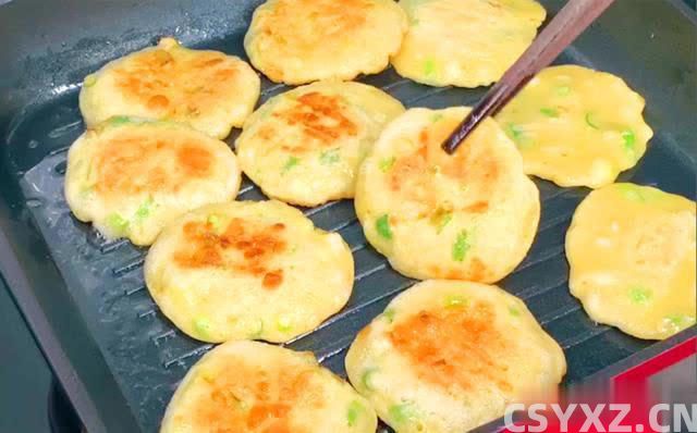 早餐这样做，比包子简单油条香，2分钟学会，一周吃7次不腻