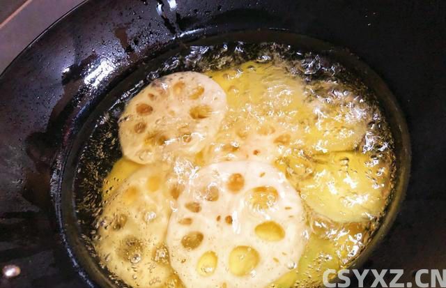 排骨别总红烧啦，教您做成美味的干锅排骨，麻辣干香，好吃到吮指