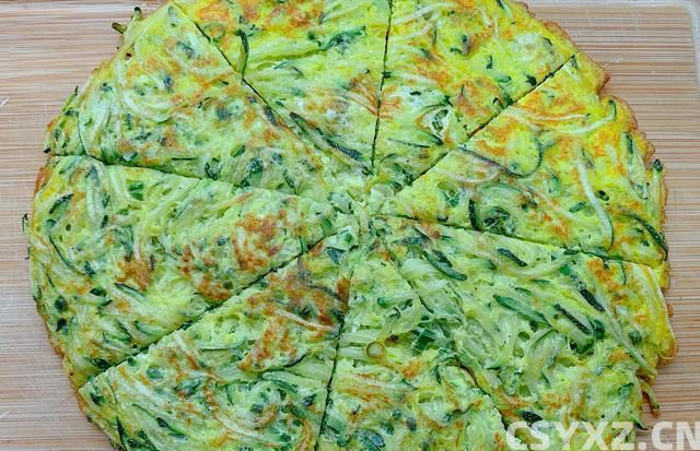 我家最受欢迎的早餐饼，不加面不加水，10分钟上桌，全家抢着吃！