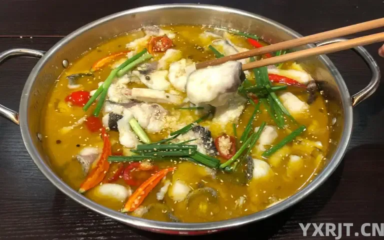 曾经辉煌一时的酸菜鱼，为啥吃的人少了？网友：4个原因，很扎心