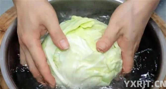 原来包菜炒粉条是这样做，难怪以前做的不好吃老粘锅，技巧在这里